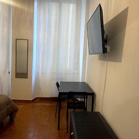 Апартаменты Ridi Che Ti Passa In Vico Lavagna Генуя Экстерьер фото
